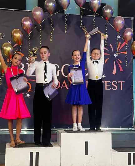 ecbf92d5-e1c3-4968-bdff-907eb0c838a8-photo_5289655162135842373_w.jpg