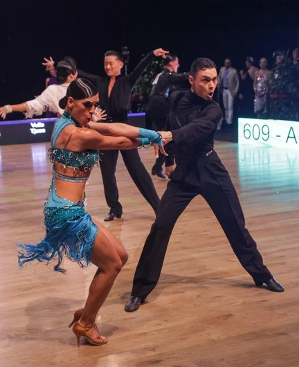 2bf2e028-9ef5-49d4-b0cb-b354ea23a0bb-photo_5375252206782716857_y.jpg